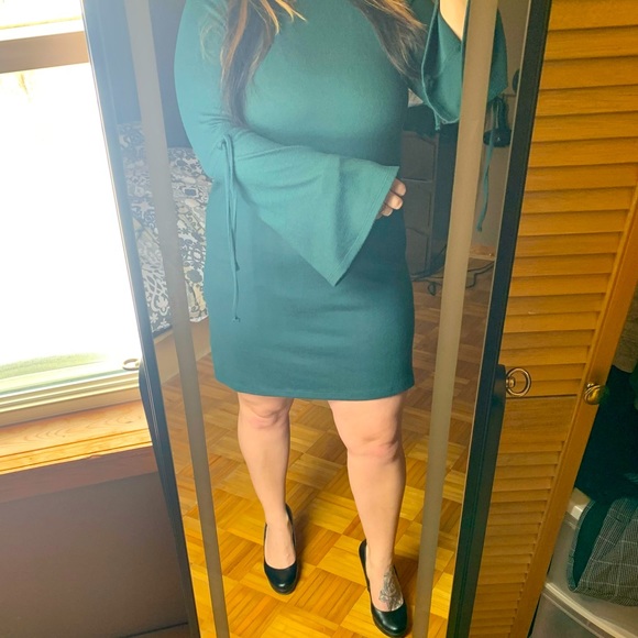 Urban Heritage Dresses & Skirts - 3/$30 Urban heritage bell sleeved green sweater dress size large